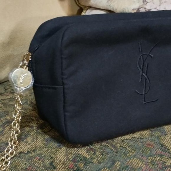 YvesSaintLaurent - Picture 2 of 3